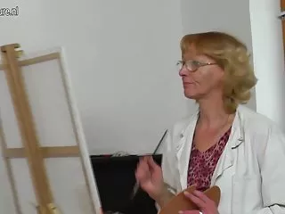 Очень грудастая подростка, проникнутая членом